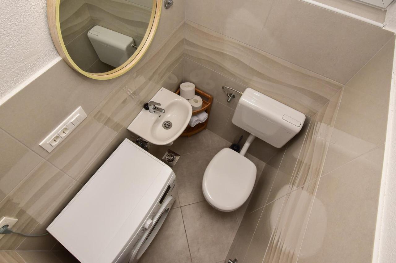 Apartman Luka イグラネ エクステリア 写真